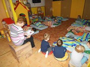 Čtení s babičkou ve školce